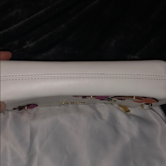 Michael Kors wristlet - Picture 4 of 7